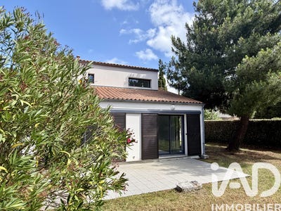 /international/fr/royan-charente-310108599399/