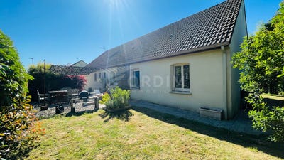 /international/fr/flogny-la-chapelle-burgundy-310107709553/