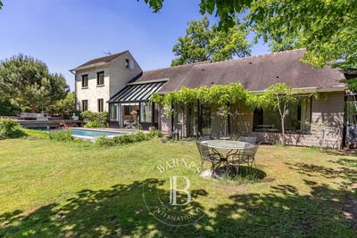 /international/fr/coye-la-foret-picardie-310108634349/