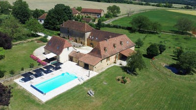 /international/fr/saint-medard-d-excideuil-aquitaine-310108652572/