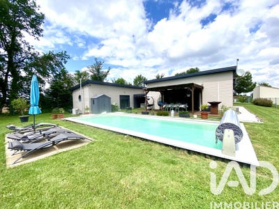 /international/fr/la-gripperie-saint-symphorien-charente-310107942827/?lang=th
