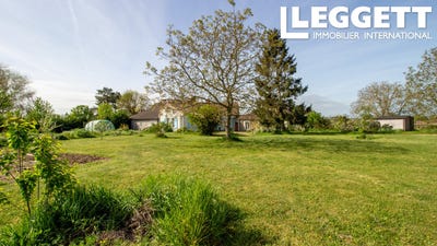 /international/fr/antogny-le-tillac-centre-val-de-loire-310107967450/