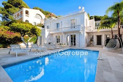 /international/fr/antibes-provence-alpes-cote-d-azur-310108531052/
