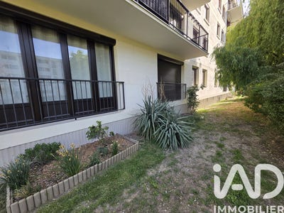 /international/fr/joue-les-tours-centre-val-de-loire-310107235786/