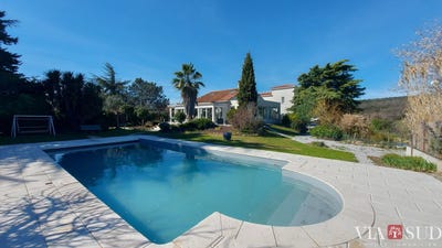 /international/fr/caux-limousin-310105998824/