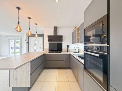 /international/fr/chateauneuf-sur-isere-rhone-310107026188/