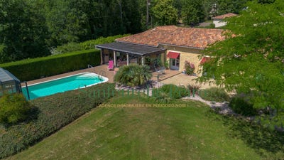/international/fr/saint-cybranet-aquitaine-310108676178/