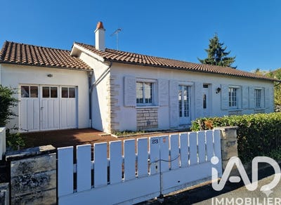 /international/fr/poitiers-charente-310103607401/