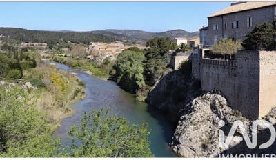 /international/fr/portel-des-corbieres-languedoc-roussillon-310103085560/