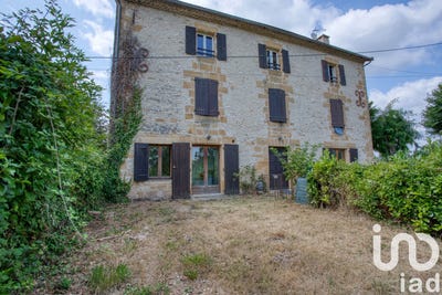 /international/fr/sarlat-la-caneda-aquitaine-310100958696/