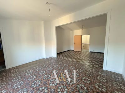 /international/fr/pezenas-languedoc-roussillon-310102913509/