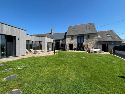 /international/fr/mont-dol-brittany-310109948165/
