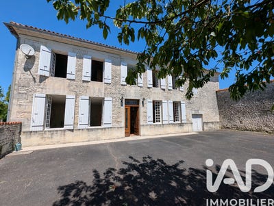 /international/fr/montils-charente-310108307466/