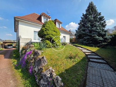 /international/fr/saint-gervais-la-foret-centre-val-de-loire-310106998114/