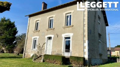 /international/fr/rochechouart-limousin-310094950983/