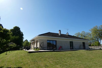 /international/fr/montchanin-burgundy-310107978869/