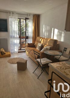 /international/fr/chateau-bernard-rhone-310100823580/