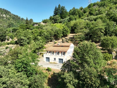 /international/fr/saint-sauveur-de-montagut-rhone-310100762085/?lang=en