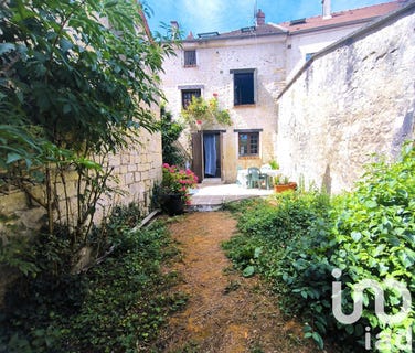 /international/fr/mery-sur-oise-ile-de-france-310096553979/