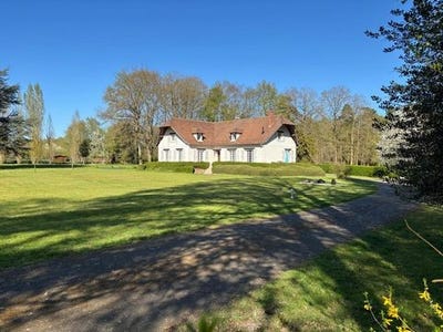 /international/fr/aclou-upper-normandy-310099286682/