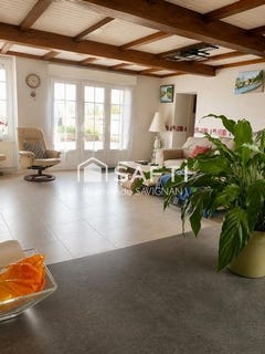 /international/fr/saint-michel-en-l-herm-pays-de-la-loire-310108216037/