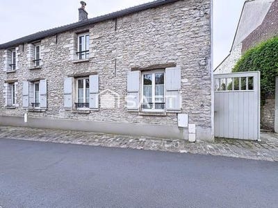 /international/fr/senlis-picardie-310106779437/