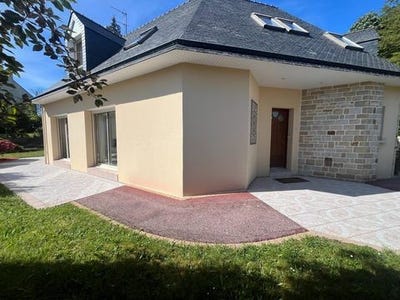 /international/fr/quimper-brittany-310108247407/
