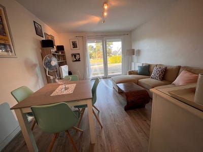 /international/fr/stella-calais-310104471747/