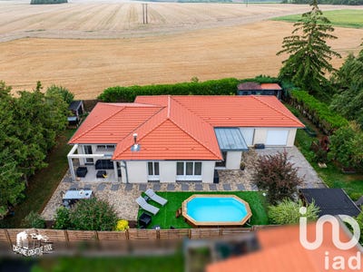 /international/fr/saint-privat-la-montagne-lorraine-310101130428/