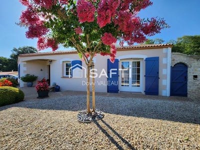 /international/fr/chantonnay-pays-de-la-loire-310100794704/