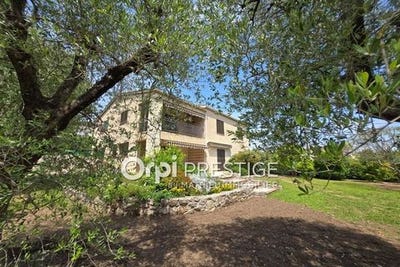 /international/fr/biot-provence-alpes-cote-d-azur-310108942089/