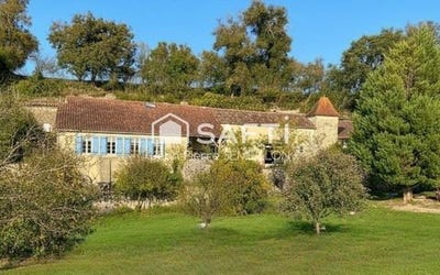 /international/fr/moncrabeau-aquitaine-310105913632/