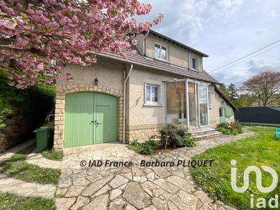 /international/fr/la-queue-les-yvelines-ile-de-france-310099316050/