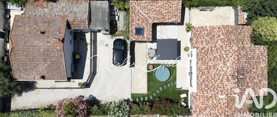 /international/fr/saint-etienne-du-gres-provence-alpes-cote-d-azur-310108757479/