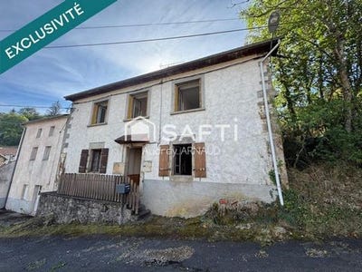 /international/fr/pontaumur-auvergne-310109972624/