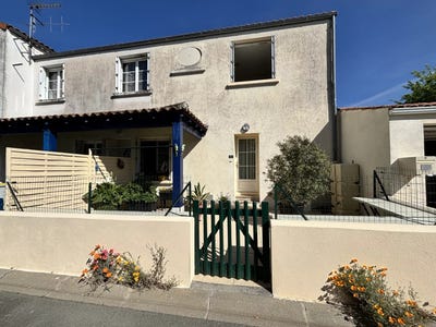 /international/fr/rochefort-franche-comte-310109179459/