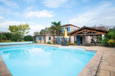 /international/fr/carlus-midi-pyrenees-310106711796/