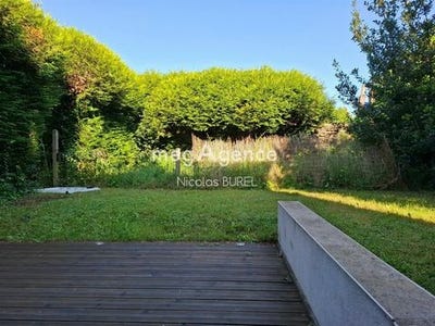 /international/fr/laval-pays-de-la-loire-310099971747/