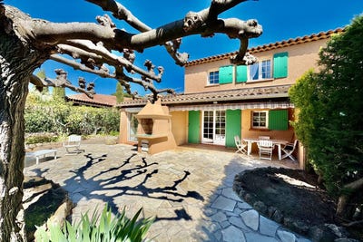 /international/fr/sainte-maxime-provence-alpes-cote-d-azur-310108429885/