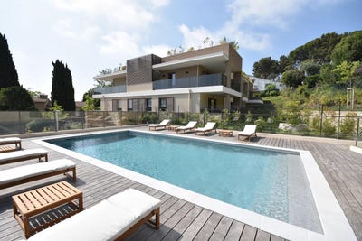 /international/fr/mougins-provence-alpes-cote-d-azur-310096674072/