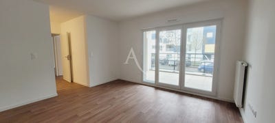 /international/fr/trelaze-pays-de-la-loire-310108213415/
