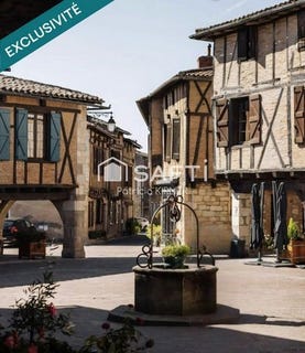 /international/fr/castelnau-de-montmiral-midi-pyrenees-310106997632/