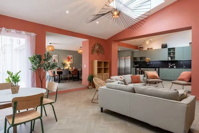 /international/fr/rue-des-roses-bron-rhone-310108453766/