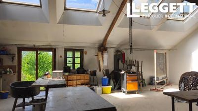 /international/fr/chatelus-malvaleix-limousin-310105025598/