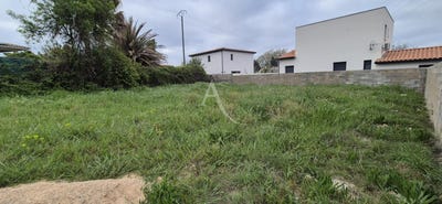 /international/fr/gigean-languedoc-roussillon-310104462397/