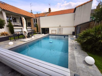 /international/fr/cholet-pays-de-la-loire-310109130023/