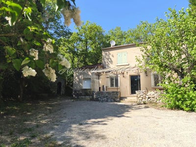 /international/fr/la-verdiere-provence-alpes-cote-d-azur-310100112791/