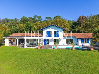 /international/fr/bidart-aquitaine-310106687241/