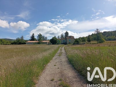 /international/fr/montauban-sur-l-ouveze-rhone-310108213507/