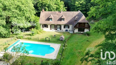 /international/fr/la-vieille-lyre-upper-normandy-310100436878/?lang=en